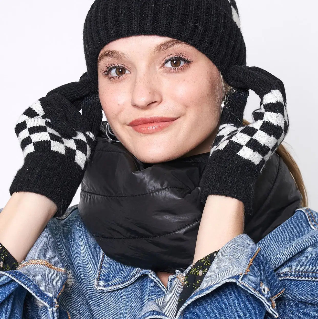 Fashion Week Checkered Cozy Gloves